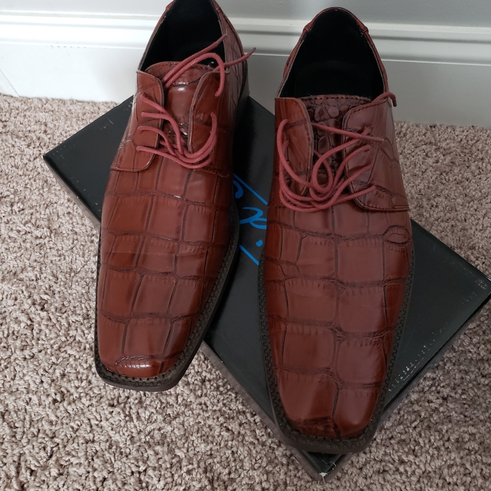 Mens dress shoes